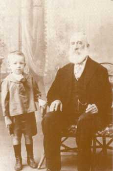 Patrick Murphy and his grand-nephew, Arthur Vincent Smith (c.1911)